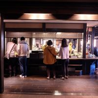 朝食会場を入り口から見たところ