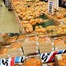 店の中全てに柿、柿、柿三昧