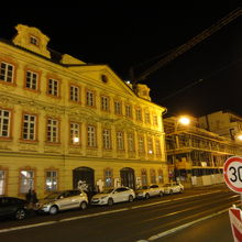 ナロードニ通り