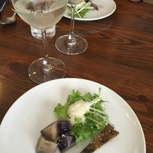 ランチコース。ワインは追加