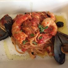 ランチ生パスタ 魚介類沢山