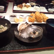 牡蠣もりだくさんのセット