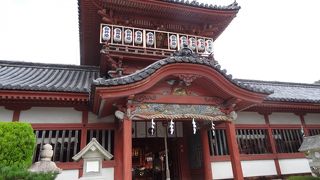 相当きつい階段