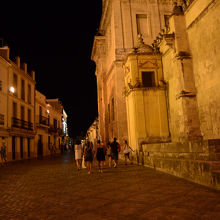 ショーが終了後のメスキータ前の様子です。