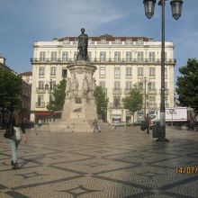 敷石も注目してください。