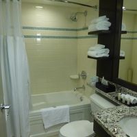 バスルームも綺麗で問題無し