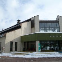 外観は小さく見えますが・・・