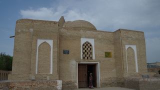 かわいらしい形の建物です