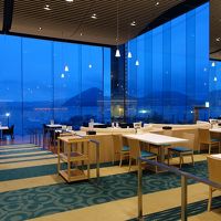 中の島が一望できます。全室。