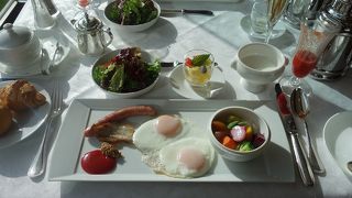 ウィンザースタイルブレックファーストを！