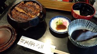 平日でも数時間待ち