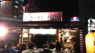 屋台街の一番端っこにある長浜ラーメン