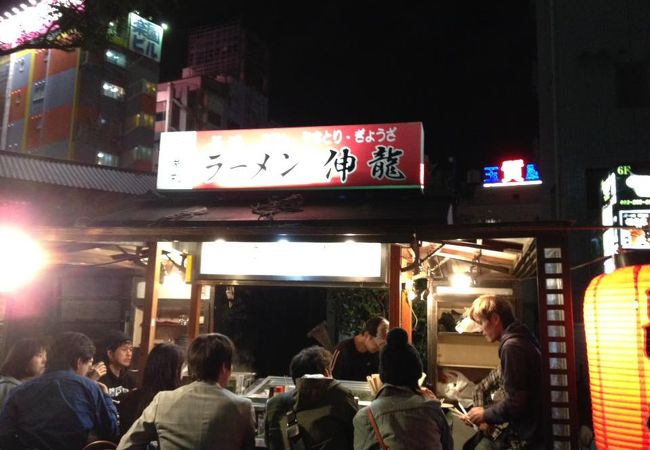 屋台街の一番端っこにある長浜ラーメン