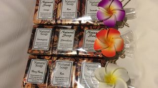 お土産を買うならここです。激安。