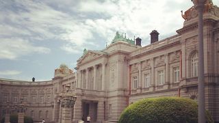 和洋折衷の美しい建物