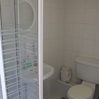 シャワーは温まるのに時間が。アメニティはハンドソープのみ。