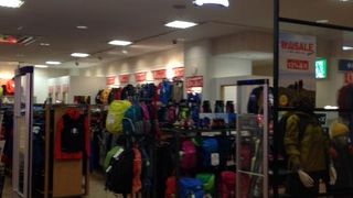 品質にも価格にも見所ありの登山用品店。