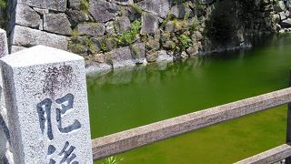 唐津城の規模が分かるお堀