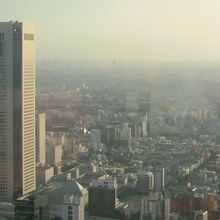 当然のことながら、見え方は、天候によります。夕方の東京です。