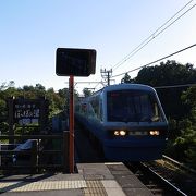 車窓に広がる海岸風景は鉄道の旅ならではかも