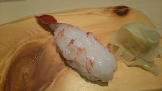 【海鮮】  立ち食いカウンター 五十七番寿し  「札幌シーフーズ」