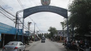 ダムヌンサドゥアック水上マーケット