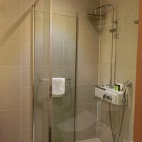 シャワーのみですが、水圧もよい