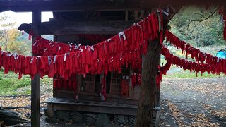 卯子酉様 ～縁結びの赤い布～