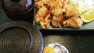 斑鳩名物の竜田揚げが食べられます