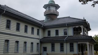 教科書と給食の移り変わりを知ることができます。