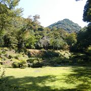 紅葉と新緑の名所です