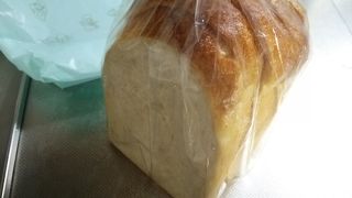 パンの種類は少ないけど、美味しいですよ