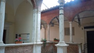 聖女の生まれた家