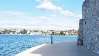 旧市街北側の海辺の散策道