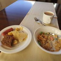 朝食　ビュッフェ形式