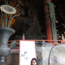 ご本尊である「奈良の大仏さま」（国宝・銅造盧舎那仏坐像）