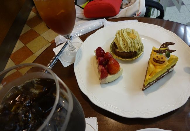 コスパ抜群のペアケーキセット