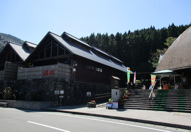 日帰り温泉かと思ってたら、道の駅だった！