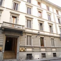 ホテル外観。オフィスビルのようで分かりづらいかも。