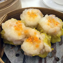 肉焼売にエビが乗ったダブルで美味しい「蟹子豚肉焼売」