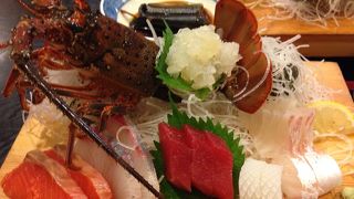 伊勢海老のお造り付き、二見ヶ浦定食を食べました。