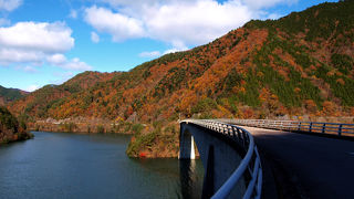 岩屋ダムの紅葉