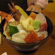 塩釜のマグロがたくさん食べられます。