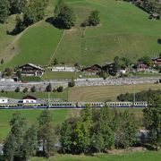 グリンデルヴァルトを走る電車