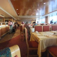 朝食のレストラン