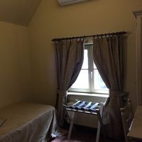 部屋の床が木だったのがよかったです。