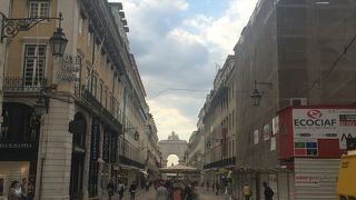 観光客向けの買い物スポット