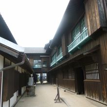 古い建物を再現しています