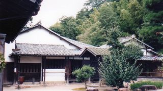 塩見縄手にあります