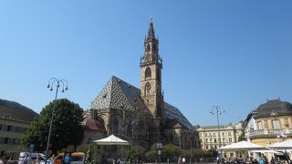 イタリアの中の異国に来たことを感じさせる教会